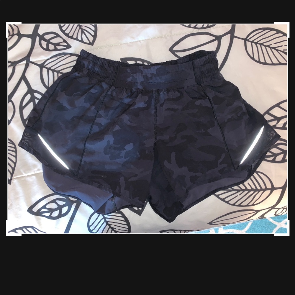 Black Camo Lulu Lemon Hotty Hot Short Tall